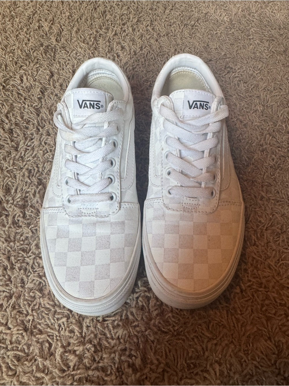 VANS - White Checkerboard Low-Top Sneakers